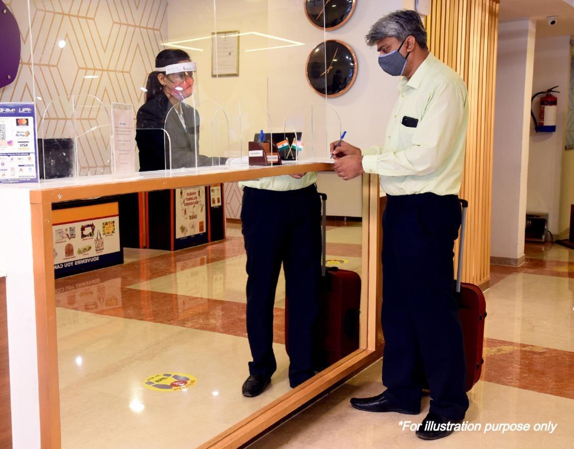 Oyo 11752 Hotel Sun Palace Residency Indirapuram Екстериор снимка